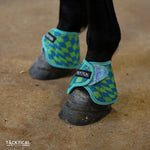 Load image into Gallery viewer, WAVY WITH SPARKLE VELCRO BELL BOOTS