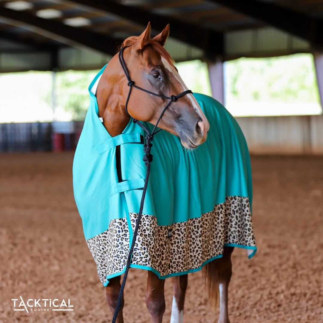 TACKTICAL™ FLEECE  LEOPARD & MINT COOLER SHEET