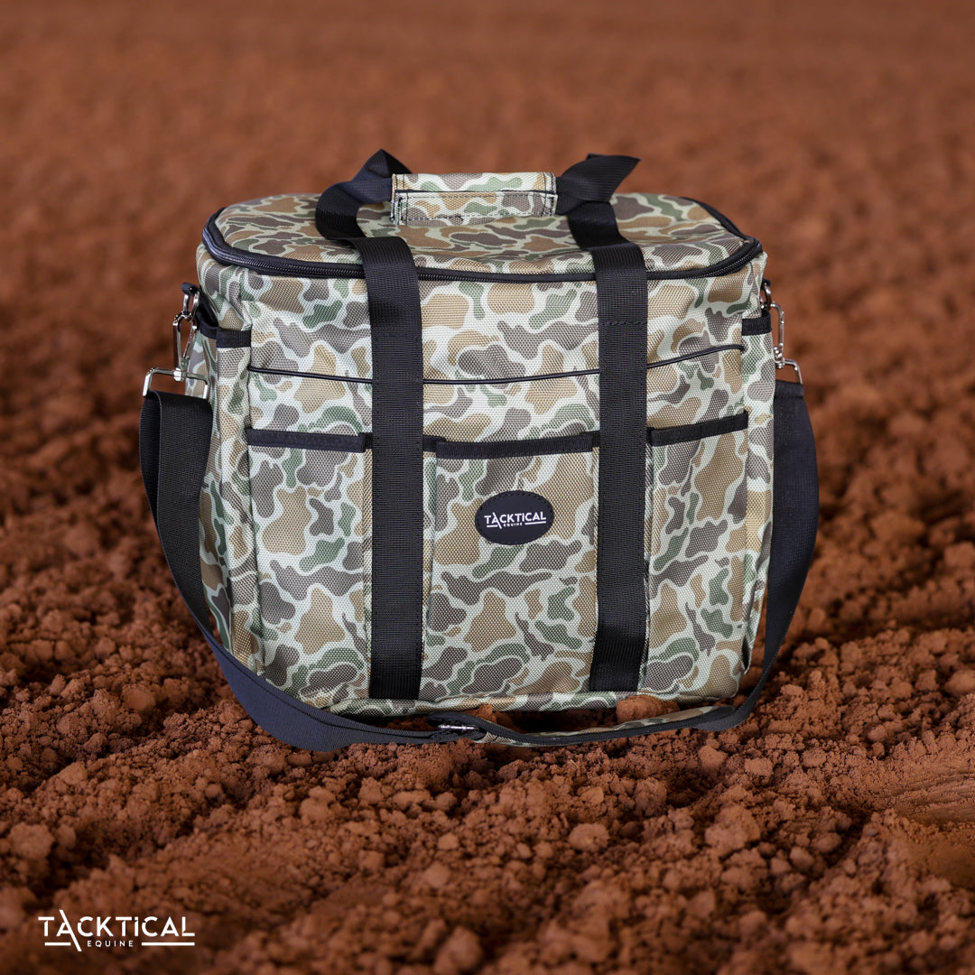 DUCK HUNT GROOMING TOTE WITH ZIPPER